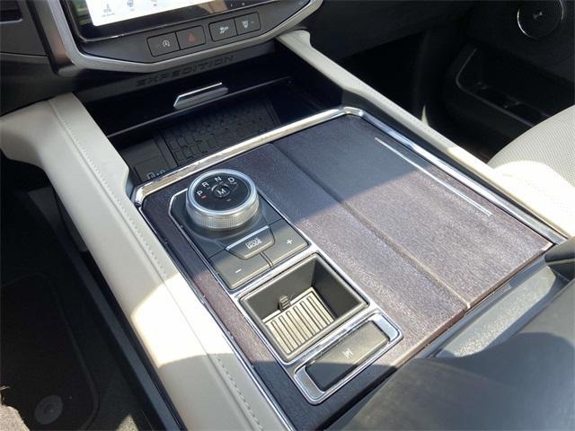new 2024 Ford Expedition car, priced at $69,248