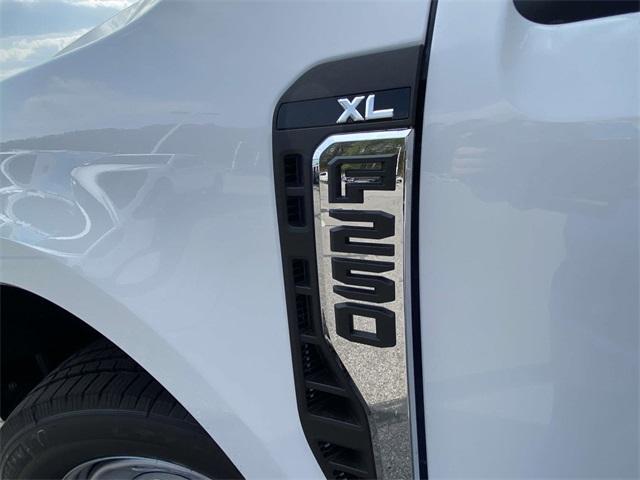new 2024 Ford F-250 car, priced at $40,998