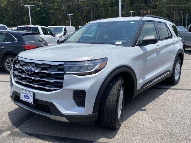 new 2025 Ford Explorer car, priced at $38,902