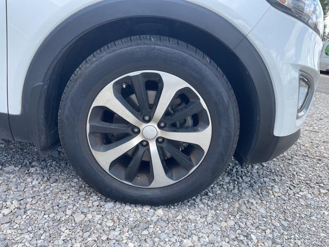 used 2017 Kia Sorento car, priced at $13,886