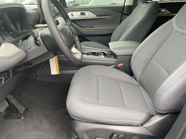 new 2025 Ford Explorer car, priced at $40,714