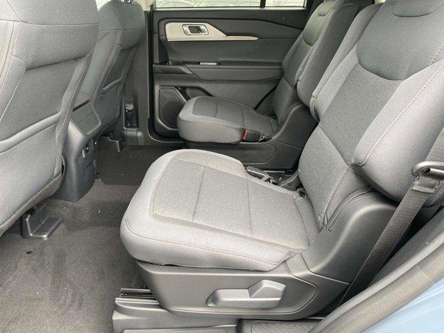 new 2025 Ford Explorer car, priced at $40,714