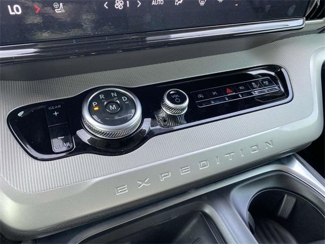 new 2025 Ford Expedition Max car, priced at $67,650