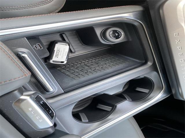 new 2025 Ford Expedition car, priced at $68,954