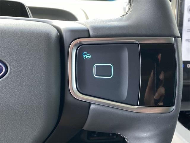 new 2025 Ford Expedition car, priced at $68,954