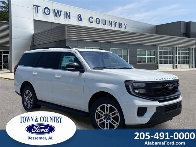 new 2025 Ford Expedition car, priced at $67,561