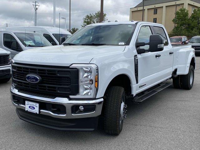 new 2025 Ford F-350 car, priced at $65,596