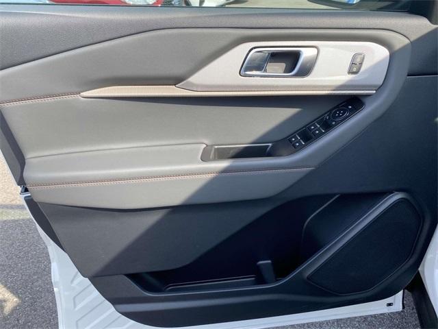 new 2025 Ford Explorer car, priced at $39,609