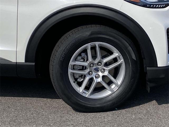 new 2025 Ford Explorer car, priced at $39,609