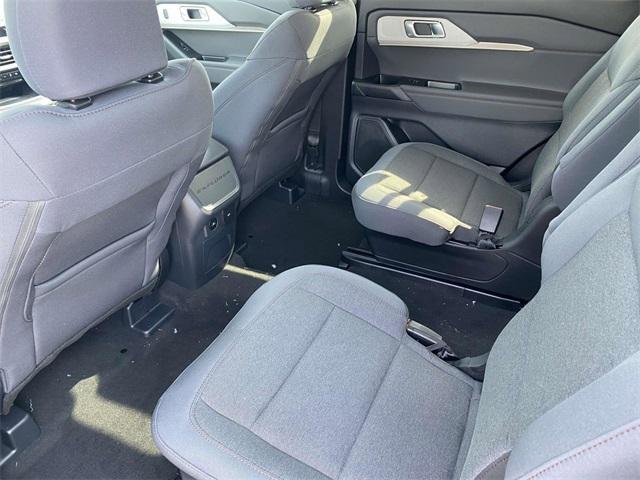 new 2025 Ford Explorer car, priced at $39,609