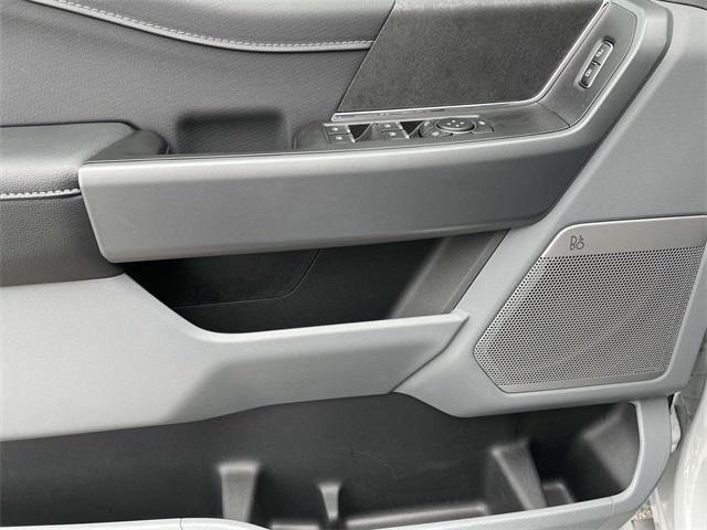 new 2024 Ford F-150 car, priced at $52,327