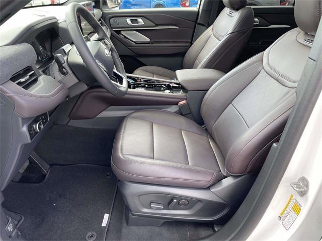 new 2025 Ford Explorer car, priced at $50,194
