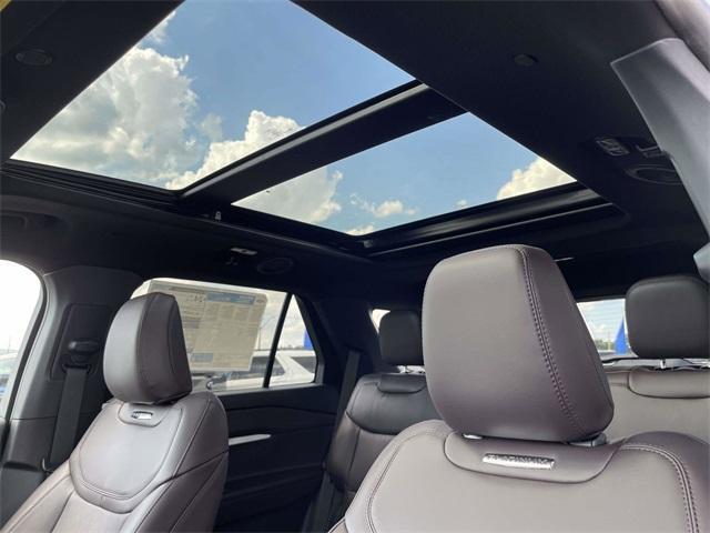 new 2025 Ford Explorer car, priced at $50,194