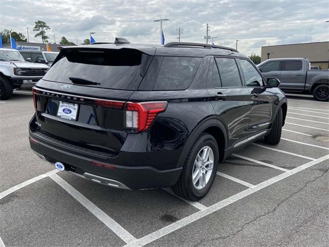 new 2025 Ford Explorer car, priced at $40,212