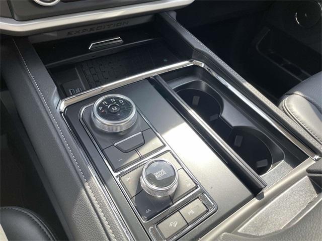 new 2024 Ford Expedition car, priced at $61,249