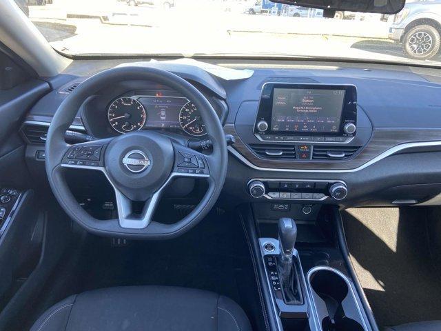 used 2023 Nissan Altima car, priced at $21,655