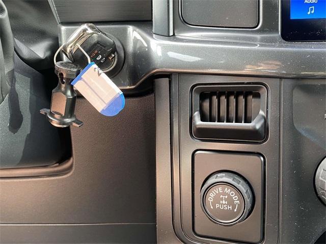 new 2025 Ford F-150 car, priced at $43,575