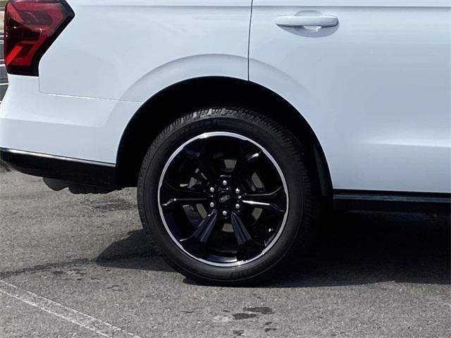 used 2023 Ford Expedition car, priced at $48,940