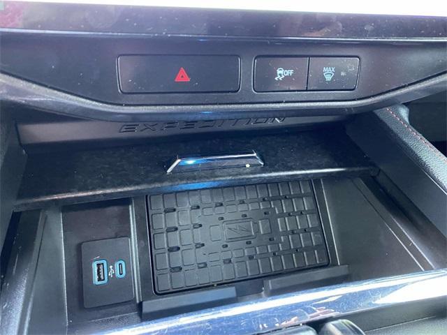 used 2023 Ford Expedition car, priced at $48,940