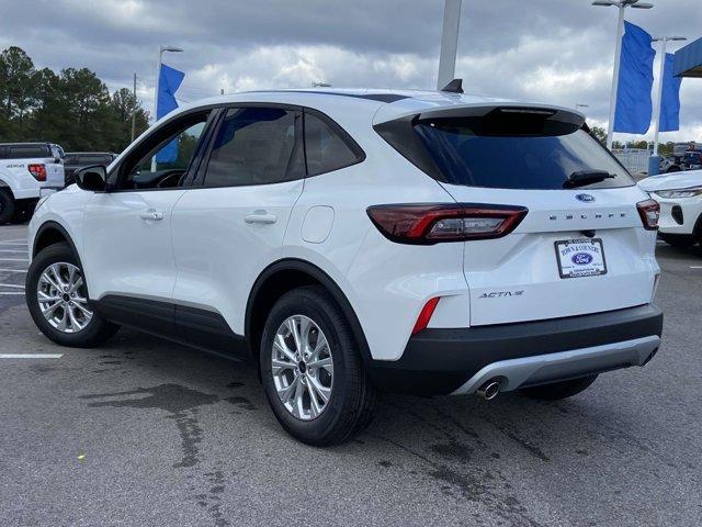 new 2025 Ford Escape car, priced at $28,990