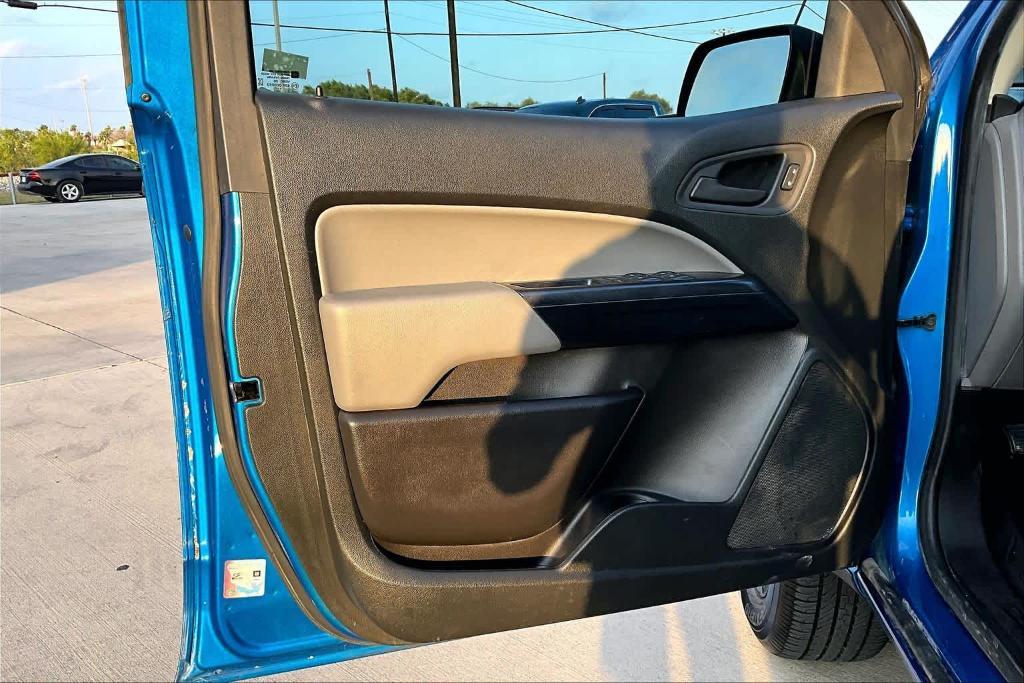 used 2021 GMC Canyon car, priced at $19,900