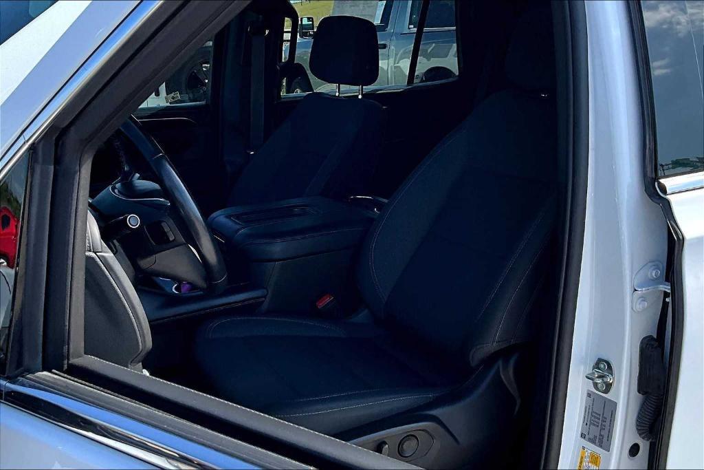 used 2022 GMC Yukon car, priced at $43,800