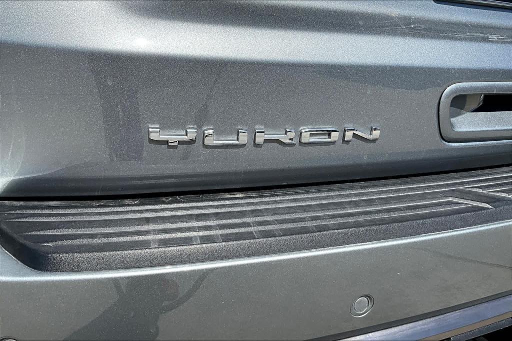 used 2025 GMC Yukon car, priced at $105,998