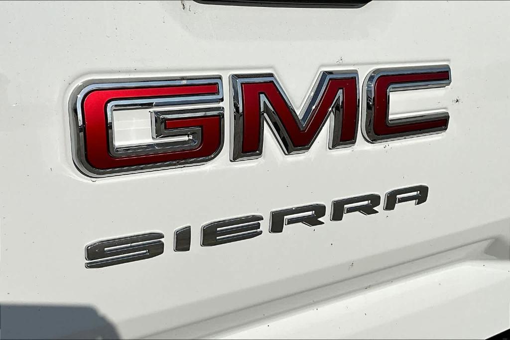 new 2025 GMC Sierra 1500 car, priced at $35,621