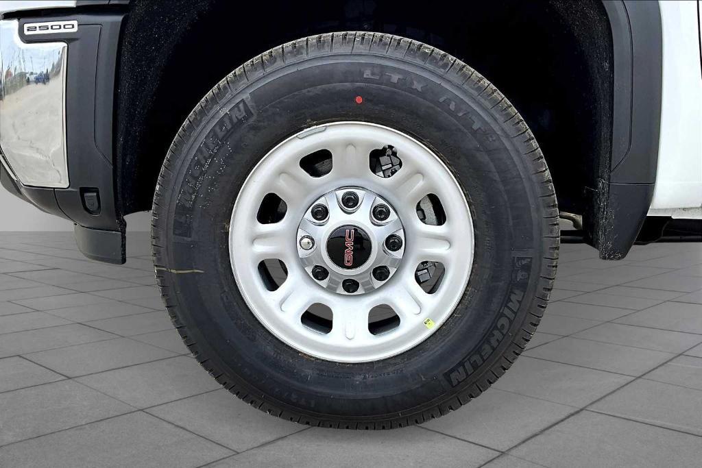 new 2025 GMC Sierra 2500 car, priced at $56,983