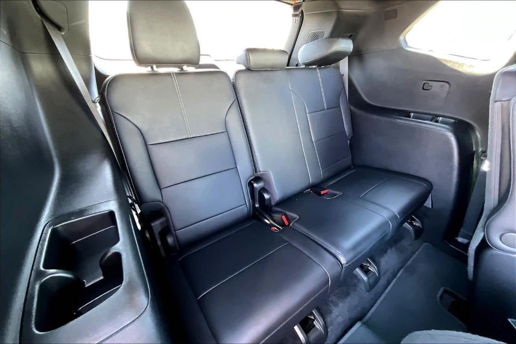 used 2024 GMC Acadia car, priced at $40,591