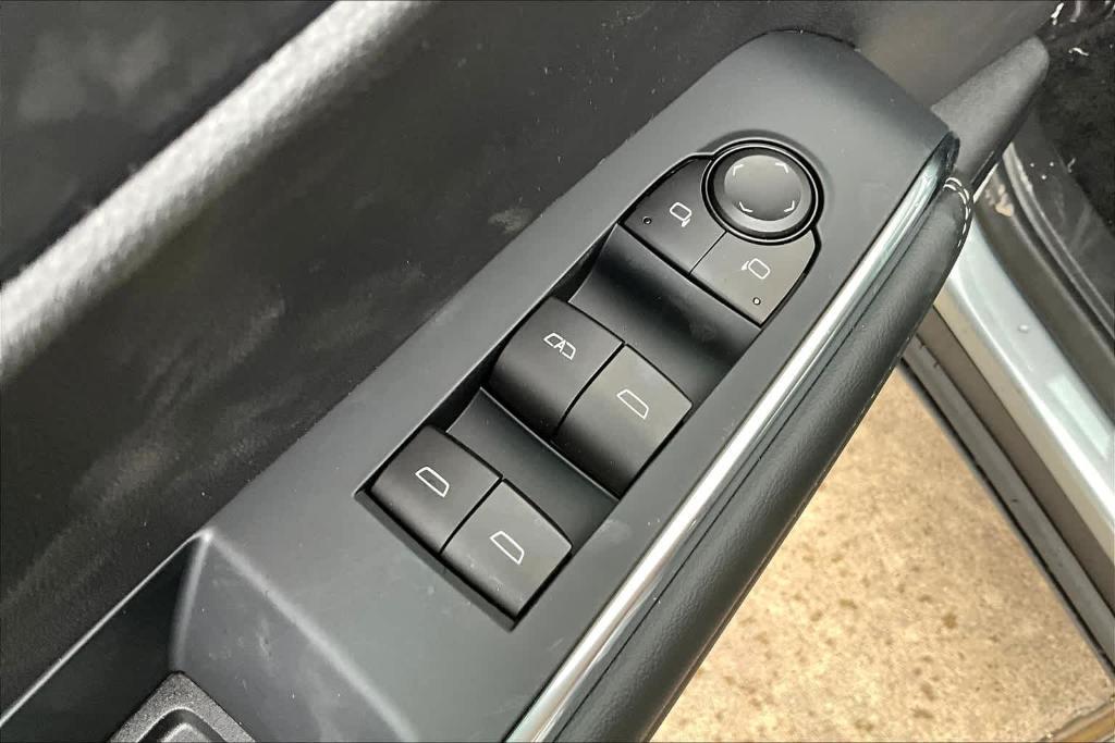 new 2025 GMC Acadia car, priced at $47,812