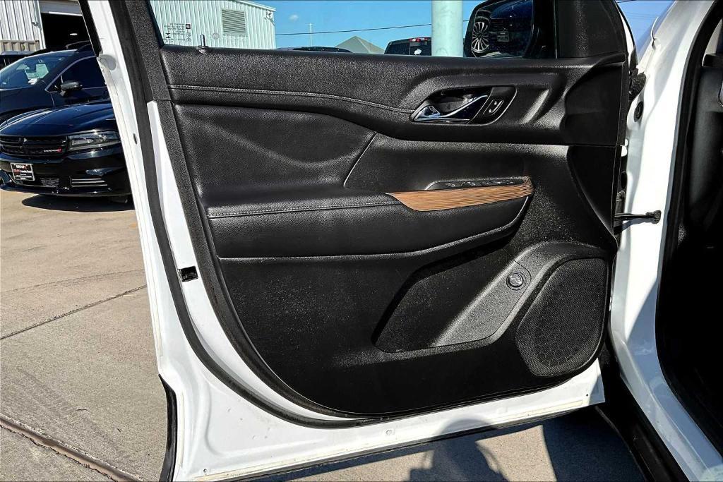 used 2023 GMC Acadia car, priced at $24,300
