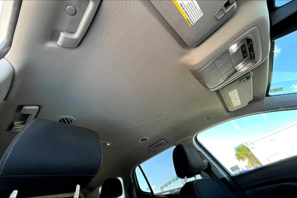 used 2023 GMC Acadia car, priced at $24,300