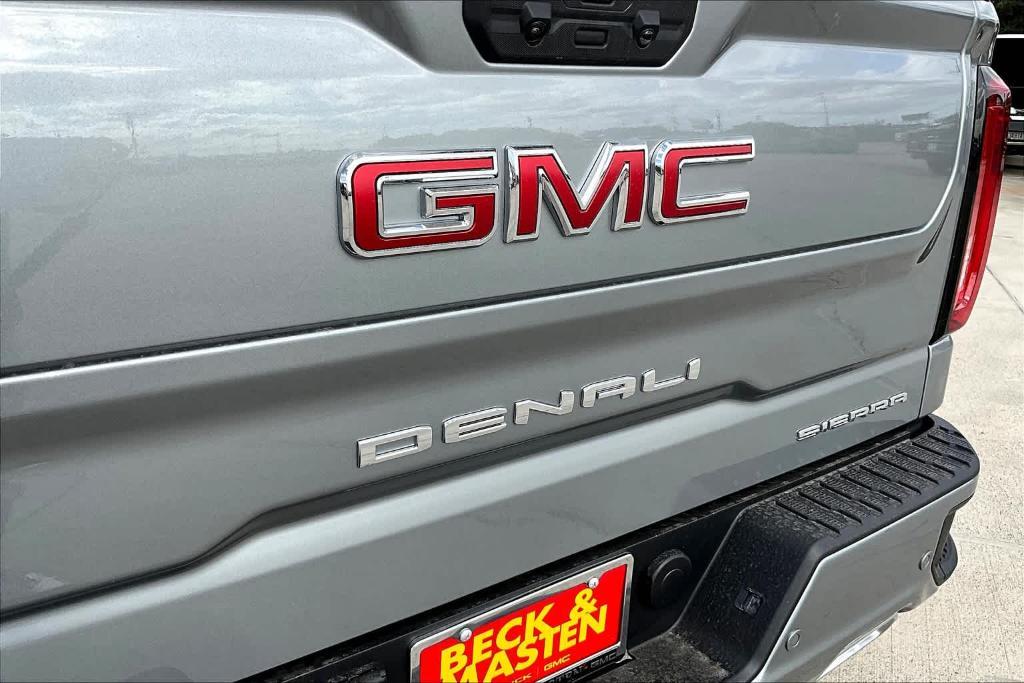 new 2025 GMC Sierra 1500 car, priced at $65,640