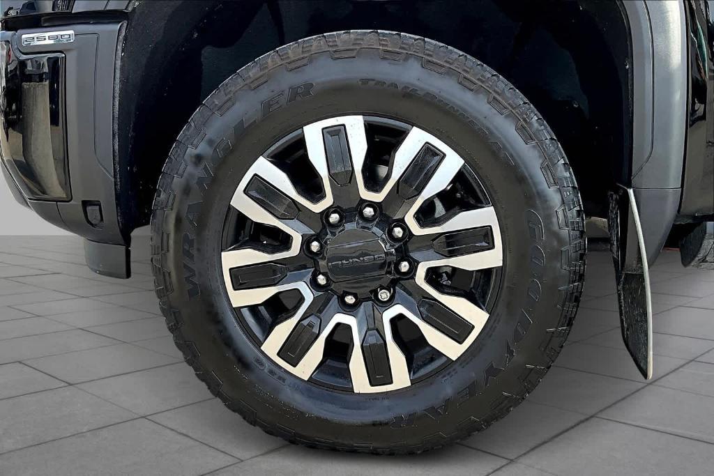 used 2024 GMC Sierra 2500 car, priced at $87,995