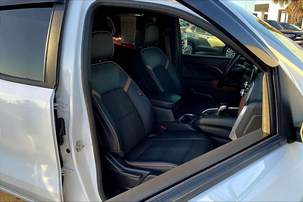 used 2023 GMC Canyon car, priced at $37,400