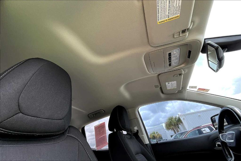 used 2022 GMC Canyon car, priced at $31,200