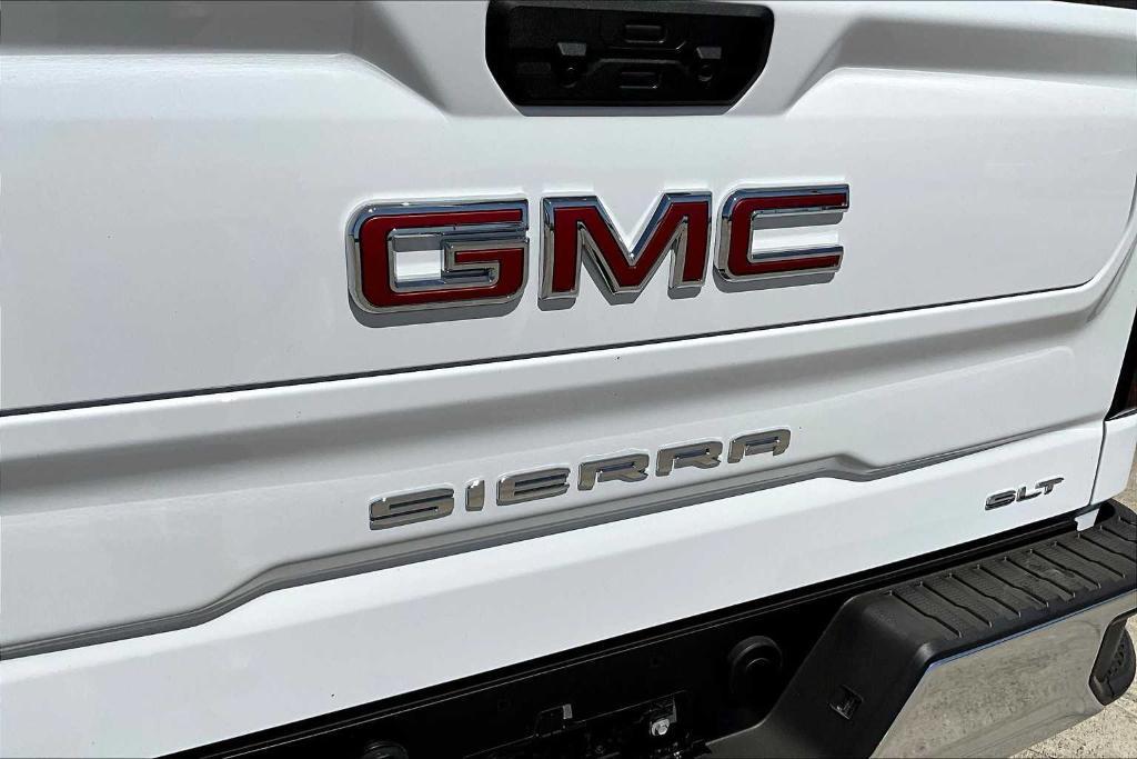 new 2025 GMC Sierra 1500 car, priced at $56,100