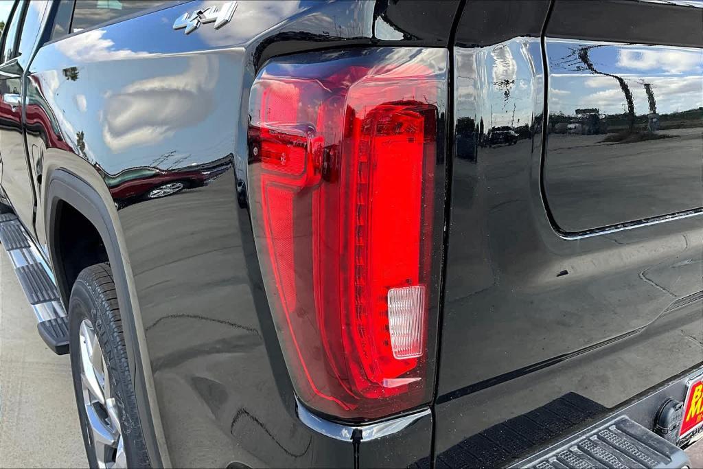 new 2025 GMC Sierra 1500 car, priced at $62,495