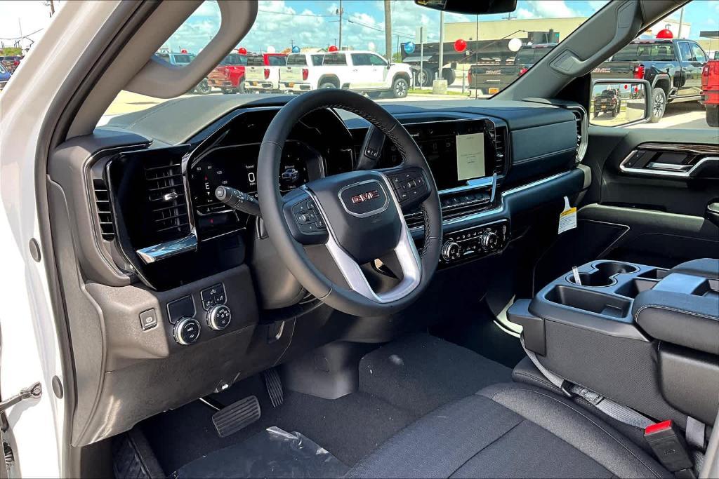 new 2024 GMC Sierra 1500 car, priced at $44,135