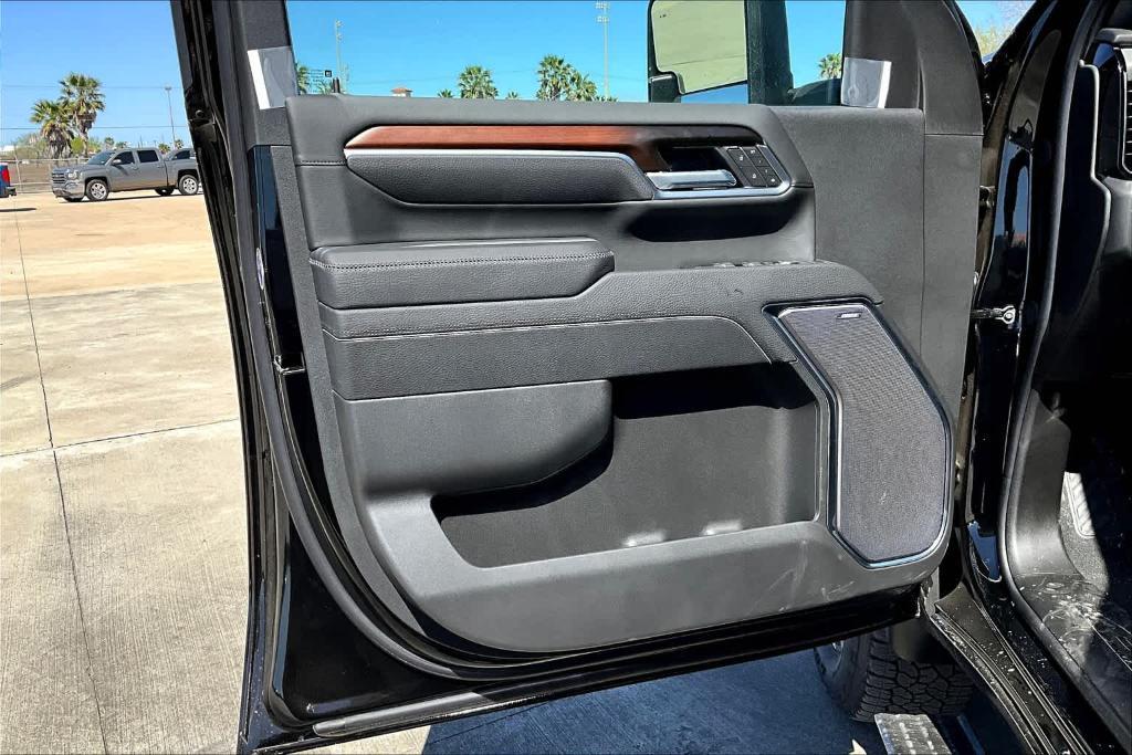 new 2025 GMC Sierra 2500 car, priced at $83,759