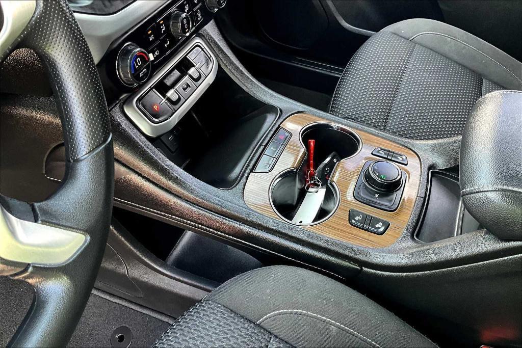used 2023 GMC Acadia car, priced at $27,900