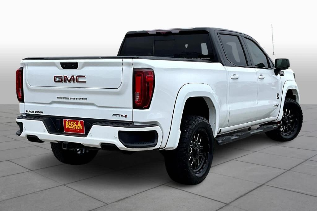 used 2022 GMC Sierra 1500 car, priced at $65,900