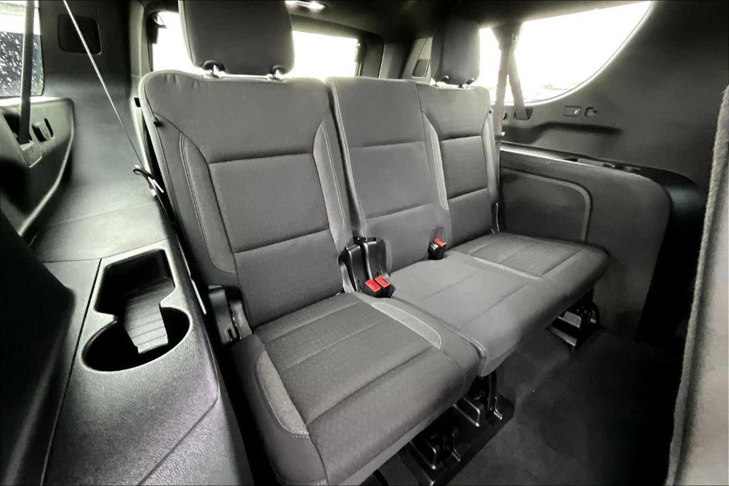 used 2024 GMC Yukon XL car, priced at $59,900