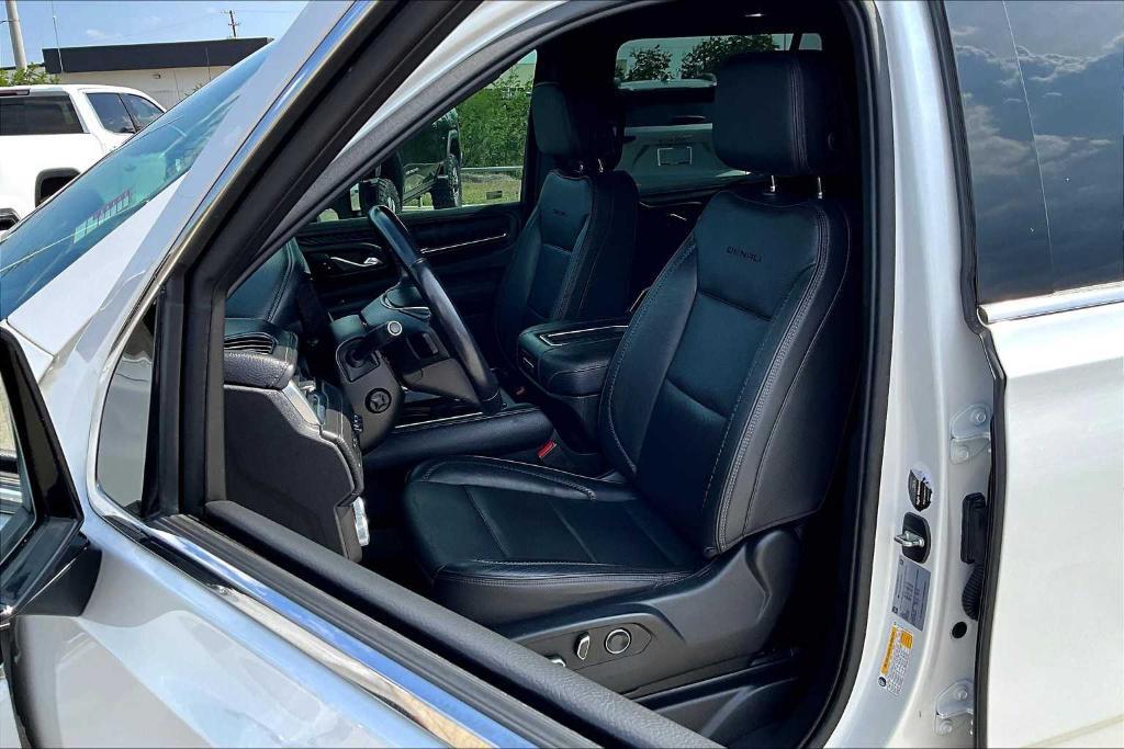 used 2021 GMC Yukon car, priced at $47,995