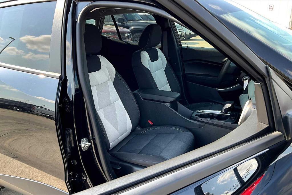 used 2025 Chevrolet Trax car, priced at $23,900