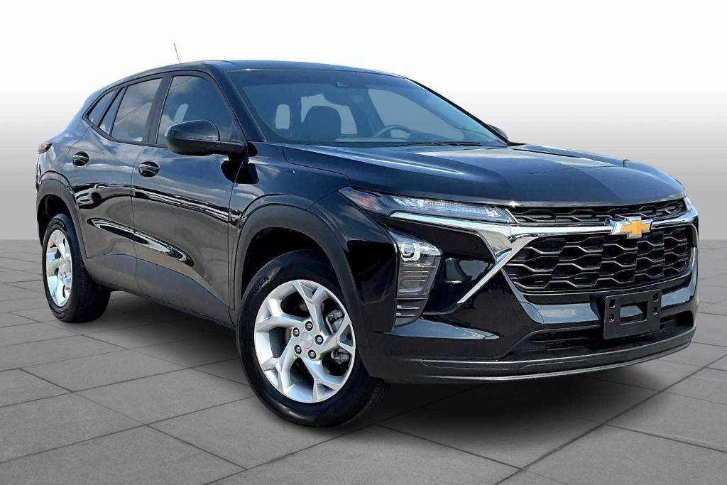 used 2025 Chevrolet Trax car, priced at $23,900