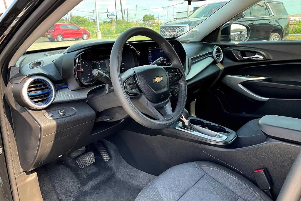 used 2025 Chevrolet Trax car, priced at $23,900