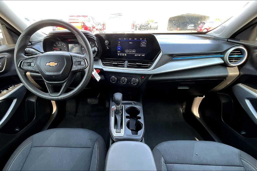 used 2025 Chevrolet Trax car, priced at $23,900