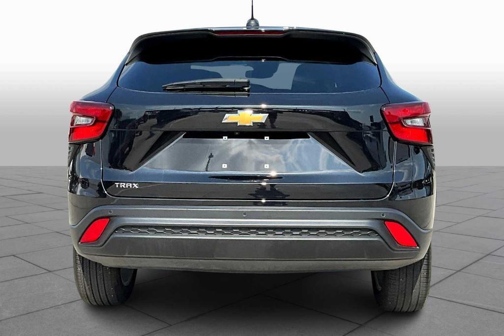 used 2025 Chevrolet Trax car, priced at $23,900